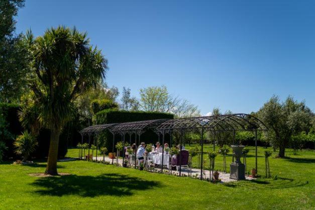 Antria Boutique Lodge Blenheim Buitenkant foto